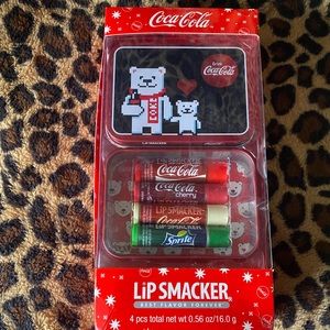🆕️Coca-Cola lip smacker tin set